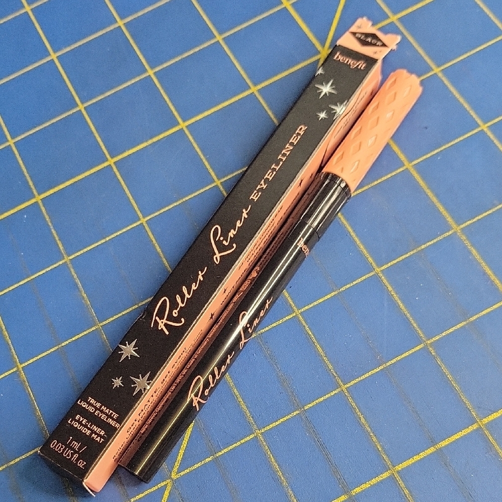 Benefit Roller True Matte Liquid Eye Liner Black 1ml New in Box